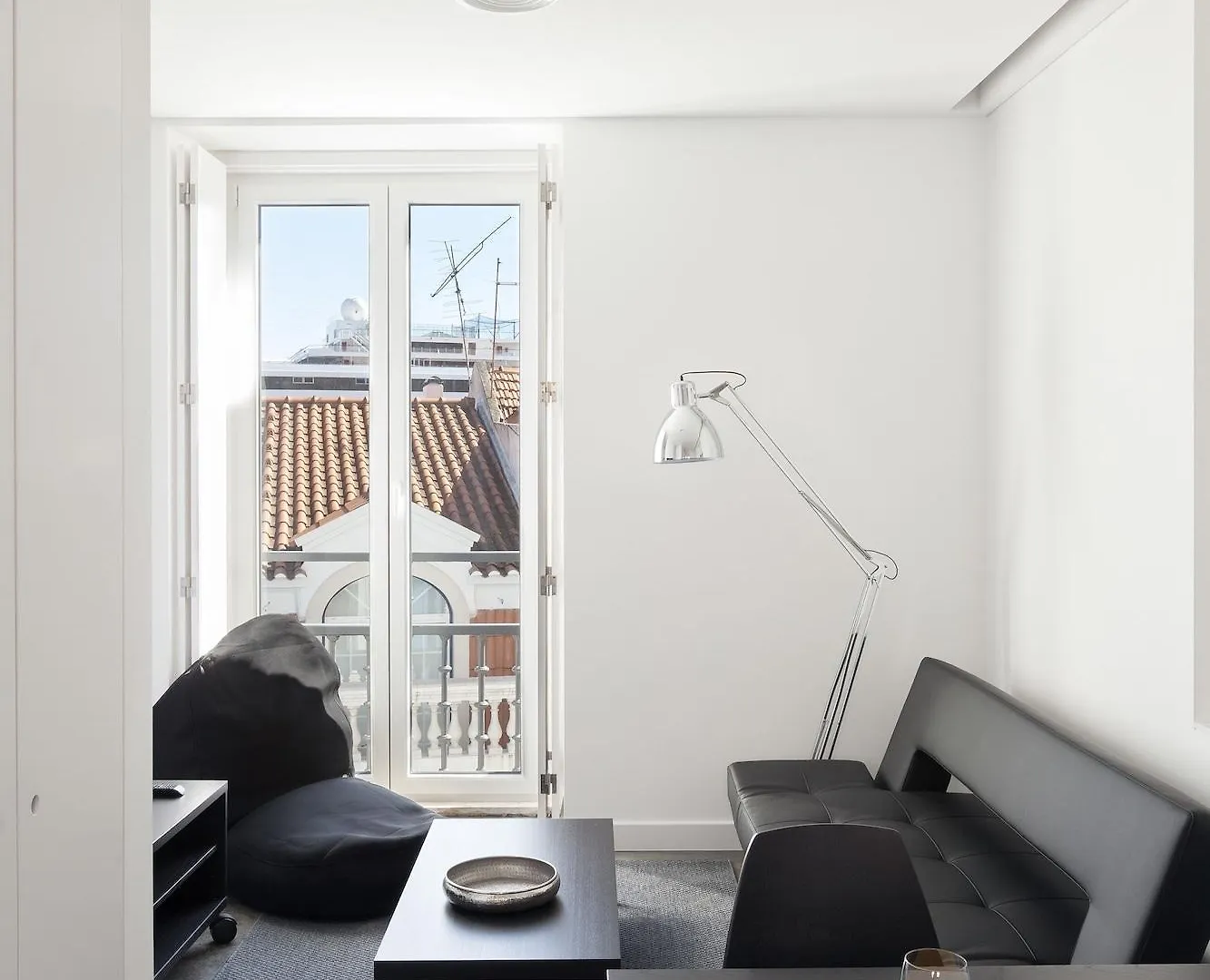 Hello Lisbon Santa Apolonia Apartments